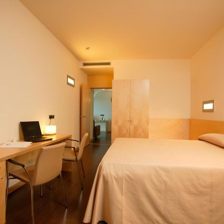 Hotel Gobeo Park Vitoria Habitación foto